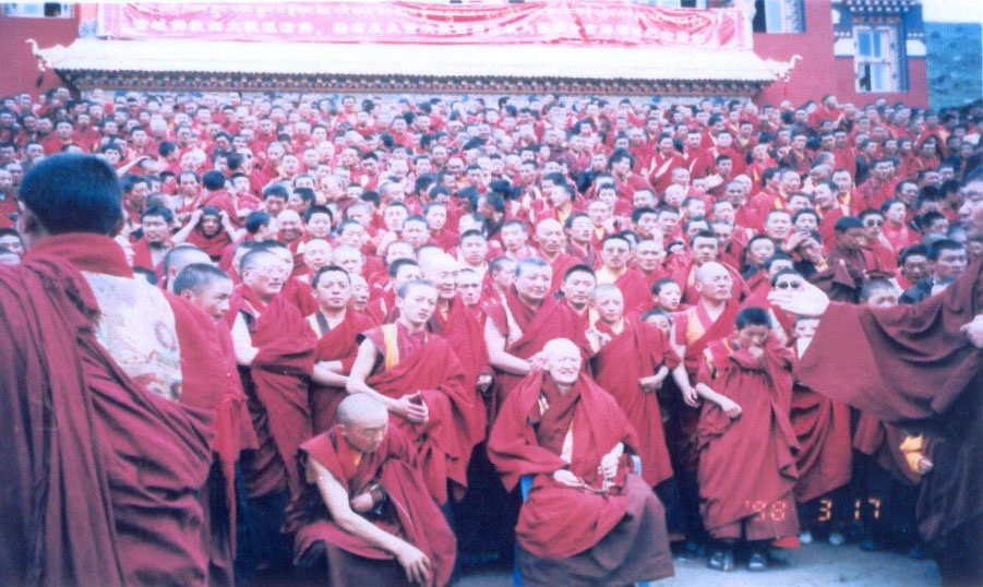 上师在佐钦寺与珠巴活佛在一起